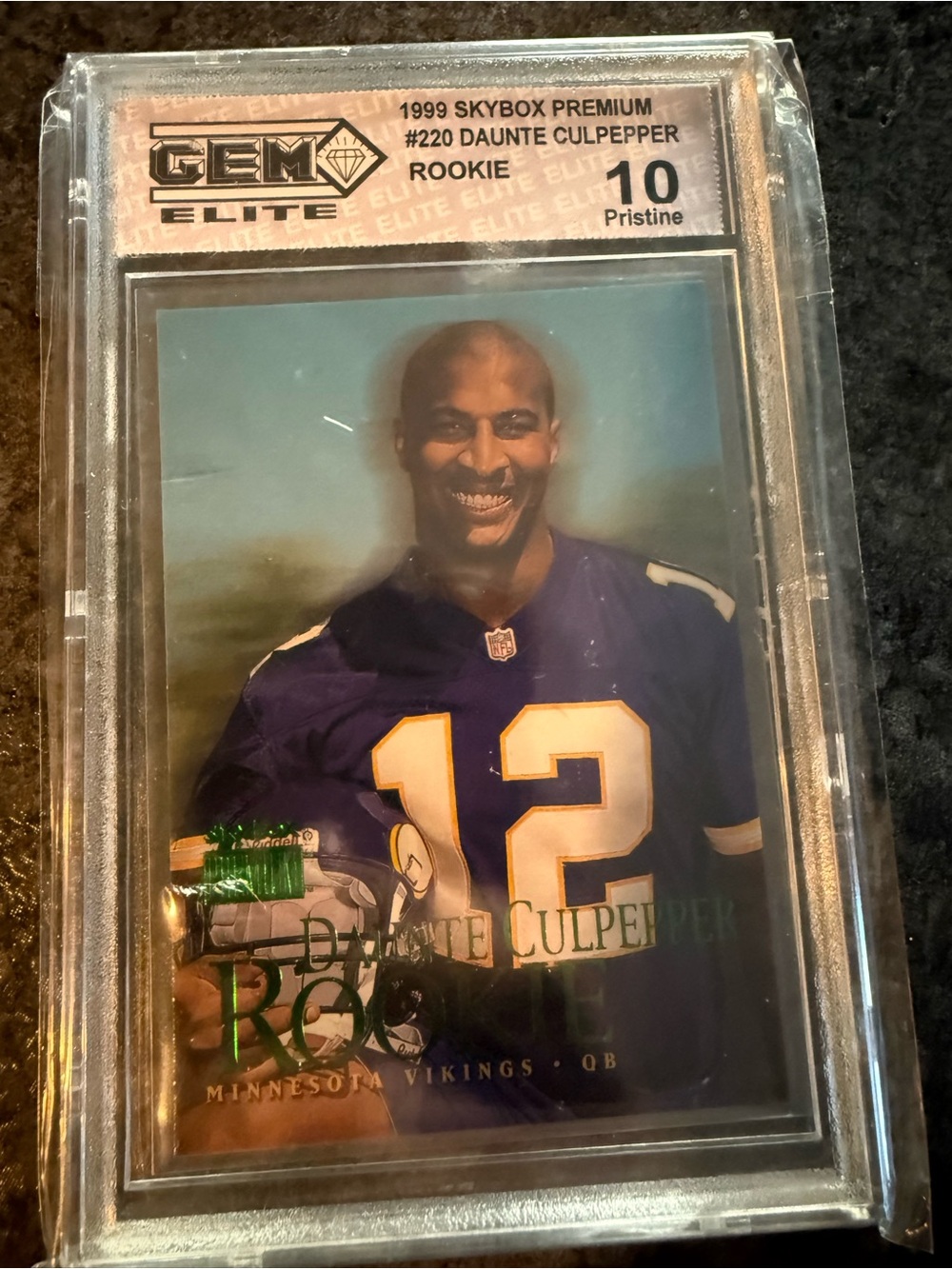 9 professionally graded rookie cards. Enjoy! - Picture 5 of 10
